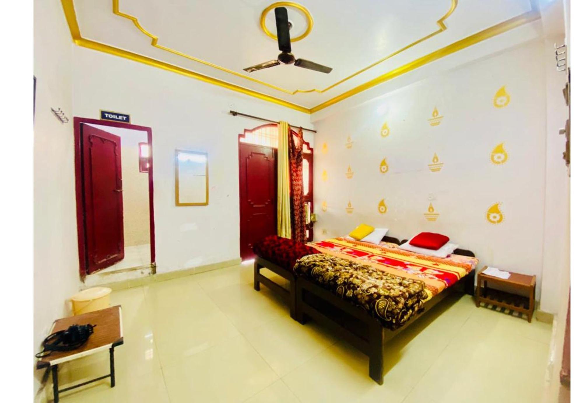 J C Guest House Hasanganj Екстер'єр фото