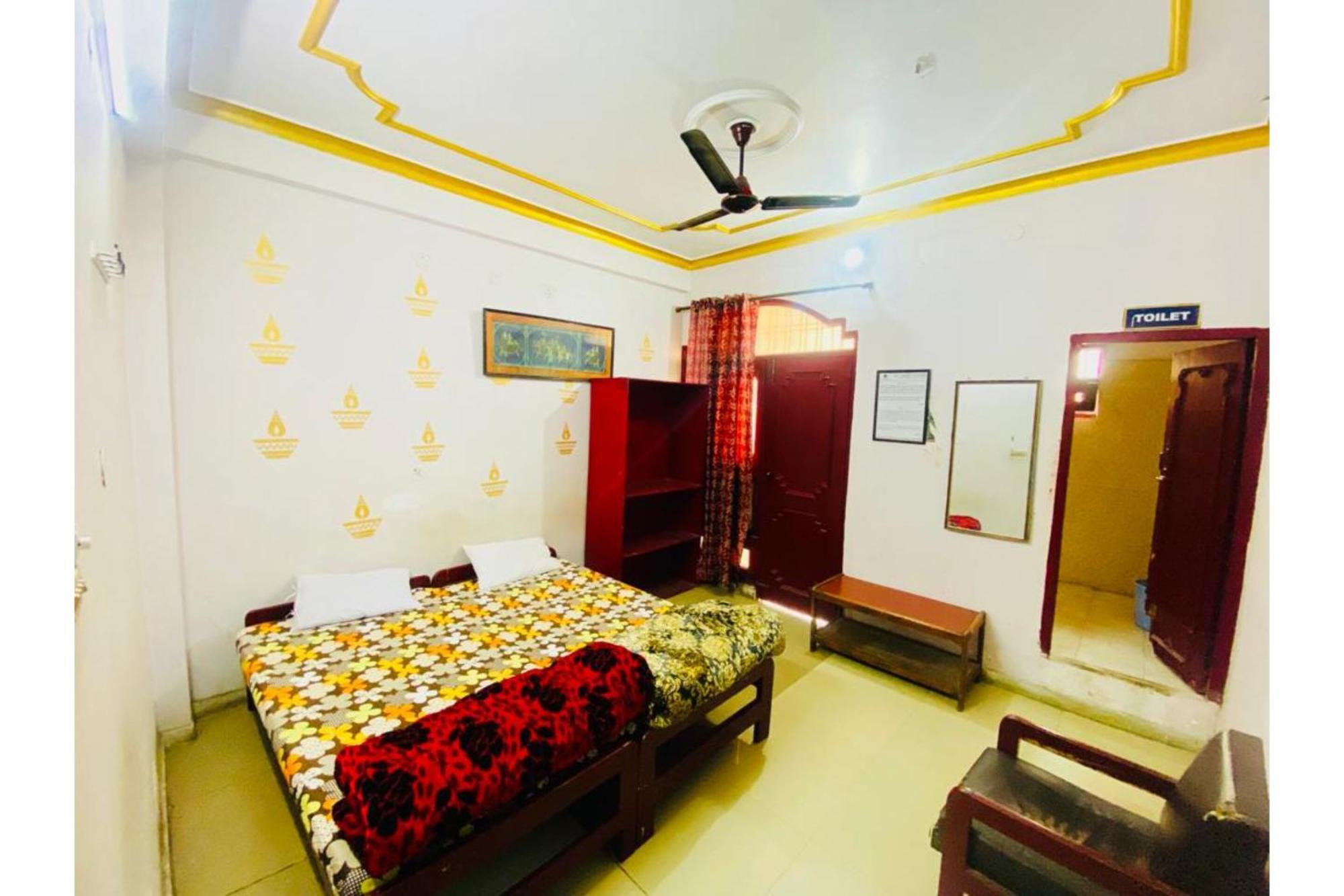 J C Guest House Hasanganj Екстер'єр фото